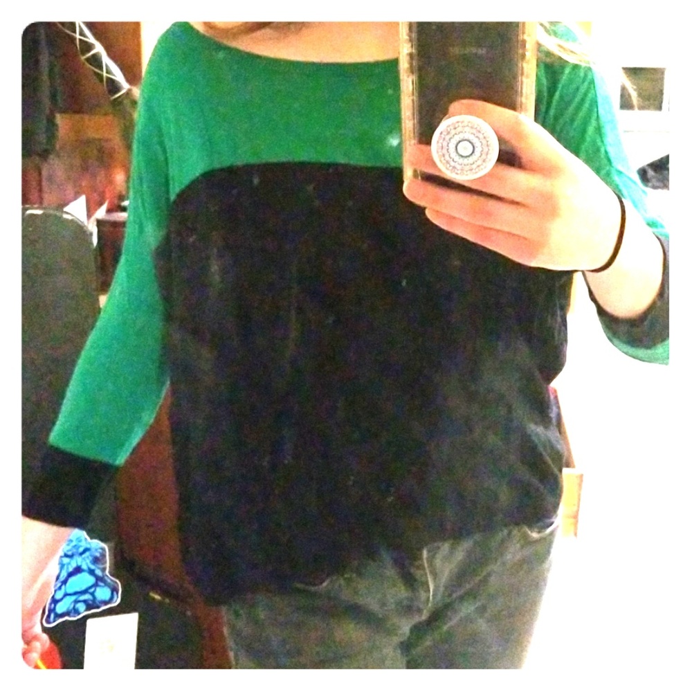 Worthington Green & Black Sweater/half sleeve